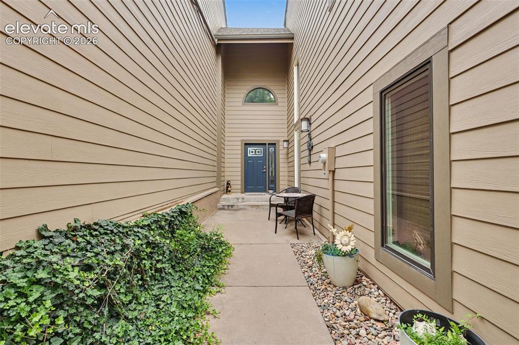 16 Woodbridge Drive Colorado Springs CO 80906