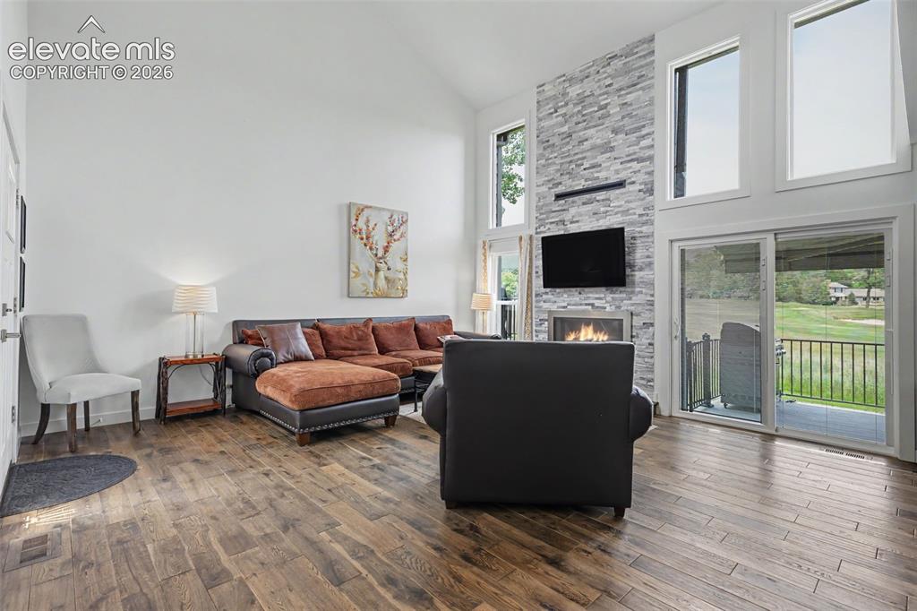 16 Woodbridge Drive Colorado Springs CO 80906