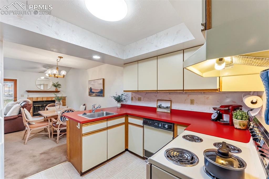 1229 Holland Park Boulevard Colorado Springs CO 80907