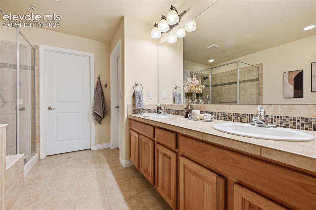 4417 Echo Court Larkspur CO 80118