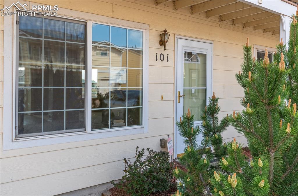4839 Rusty Nail Point Colorado Springs CO 80916