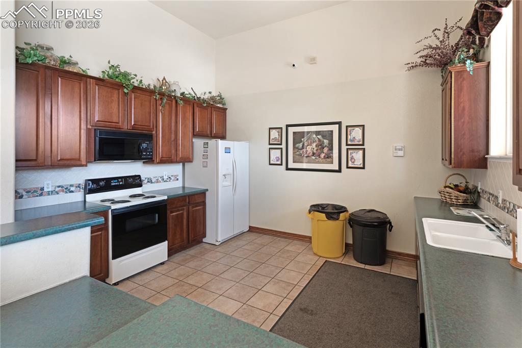 3710 Strawberry Field Grove Colorado Springs CO 80906