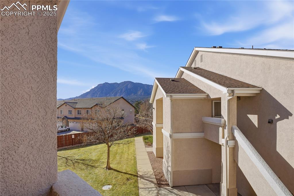 3710 Strawberry Field Grove Colorado Springs CO 80906