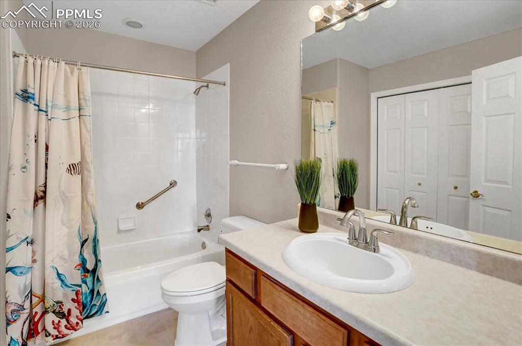 6101 Daylight Point Colorado Springs CO 80923