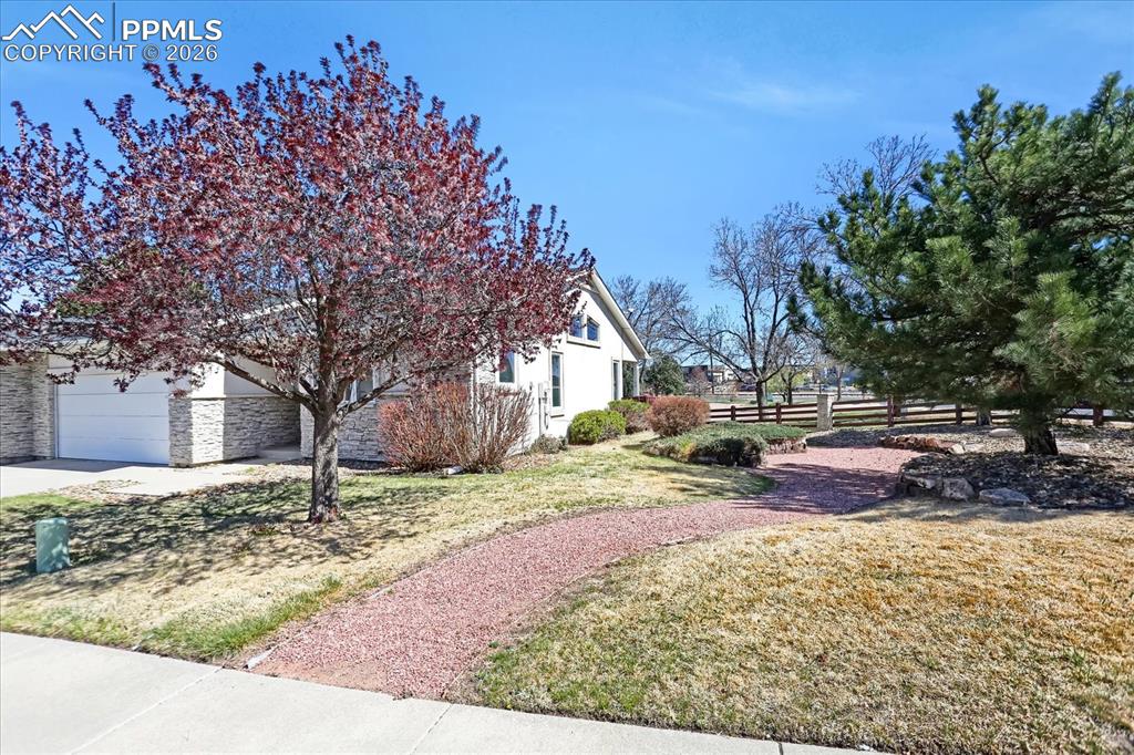 6101 Daylight Point Colorado Springs CO 80923
