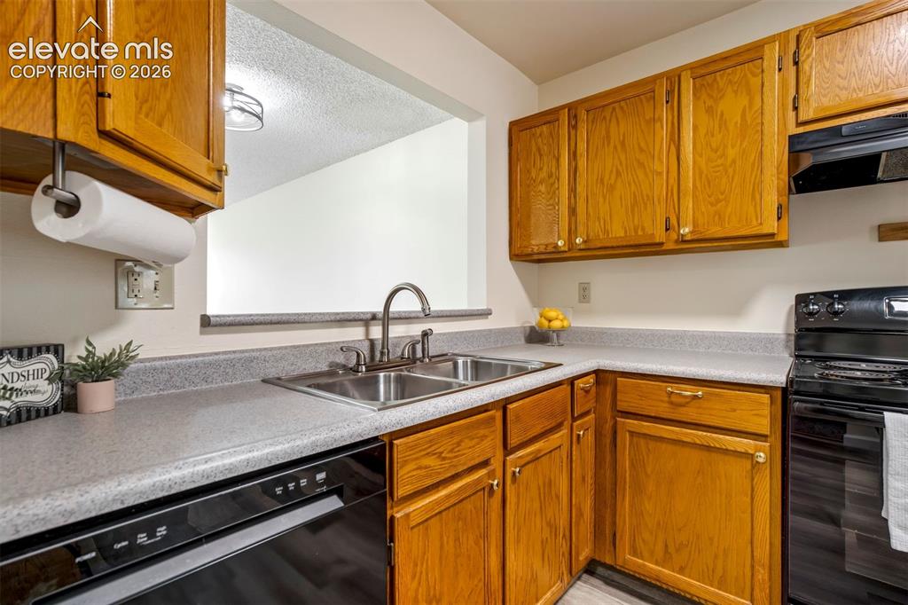 513 Shady Crest Circle Colorado Springs CO 80916