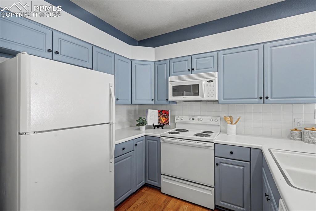 6958 Los Reyes Circle Colorado Springs CO 80918