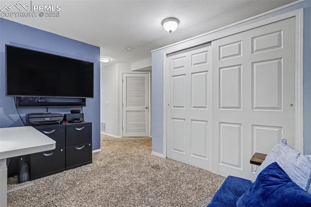 6958 Los Reyes Circle Colorado Springs CO 80918