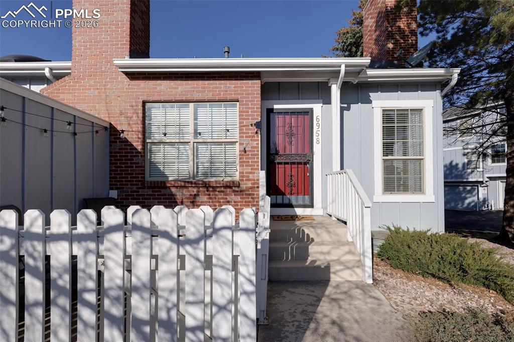 6958 Los Reyes Circle Colorado Springs CO 80918
