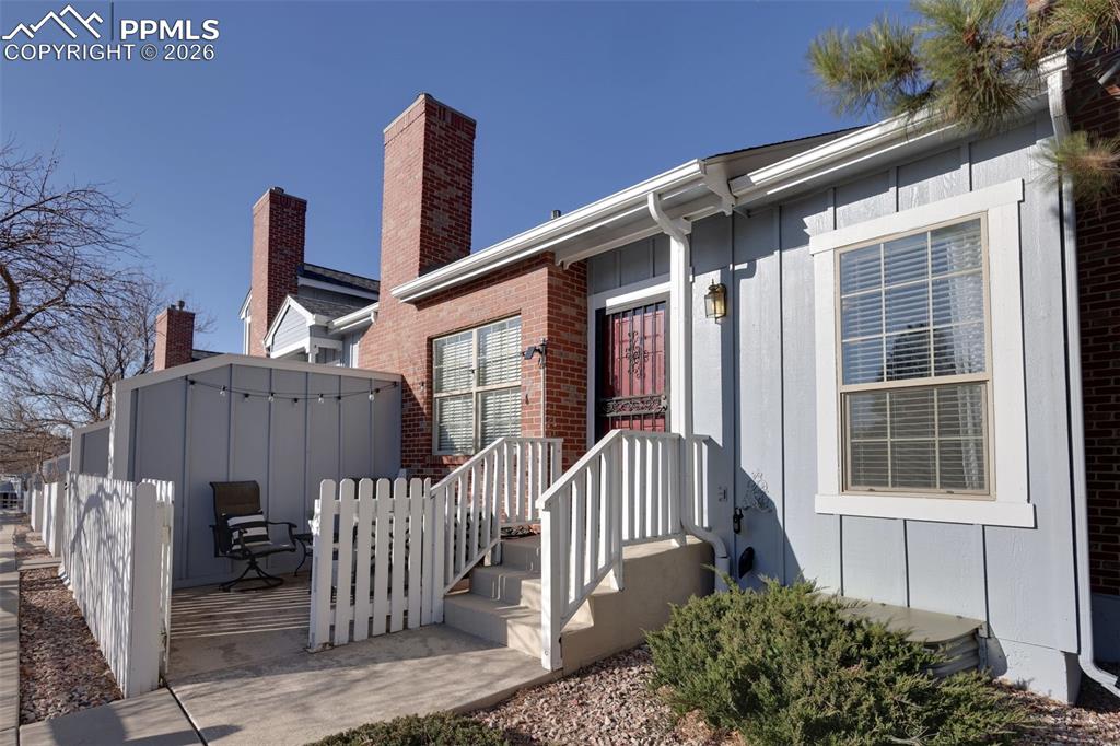 6958 Los Reyes Circle Colorado Springs CO 80918
