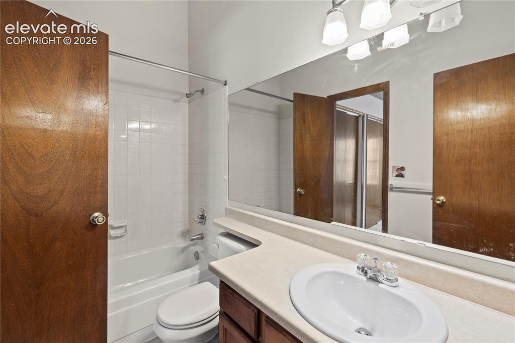 1632 Maitland Court Colorado Springs CO 80919