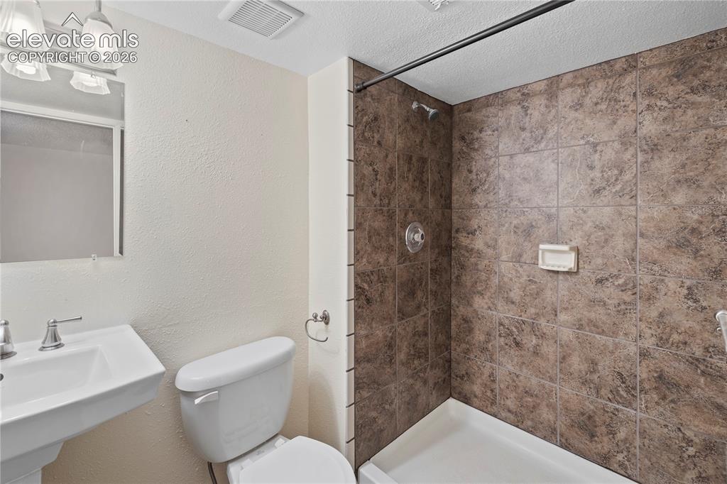 1632 Maitland Court Colorado Springs CO 80919