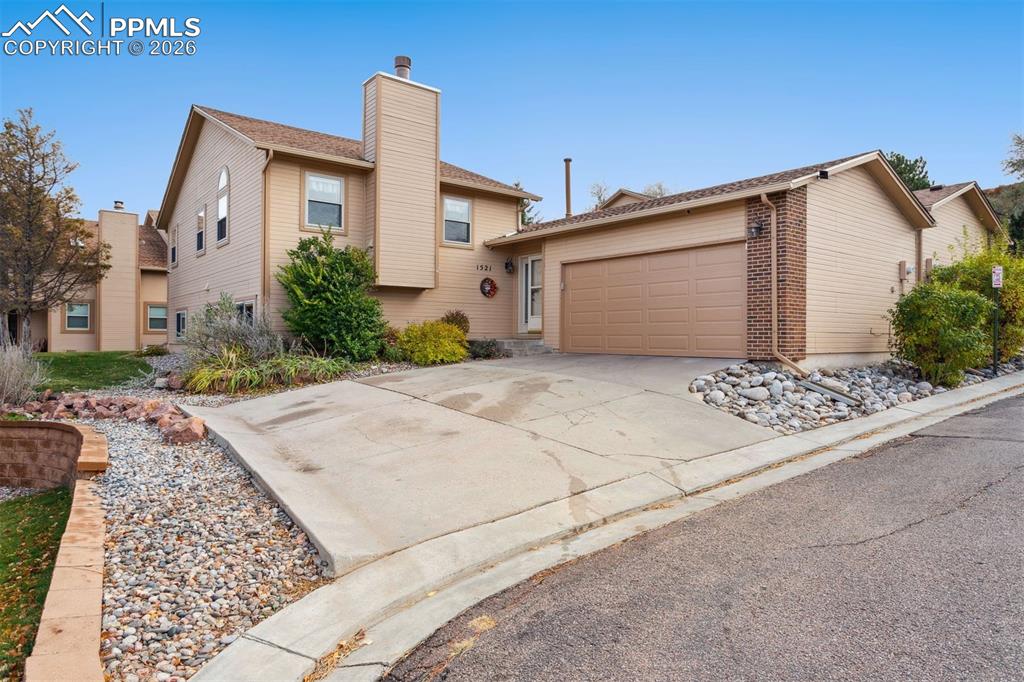 1521 Shane Circle Colorado Springs CO 80907