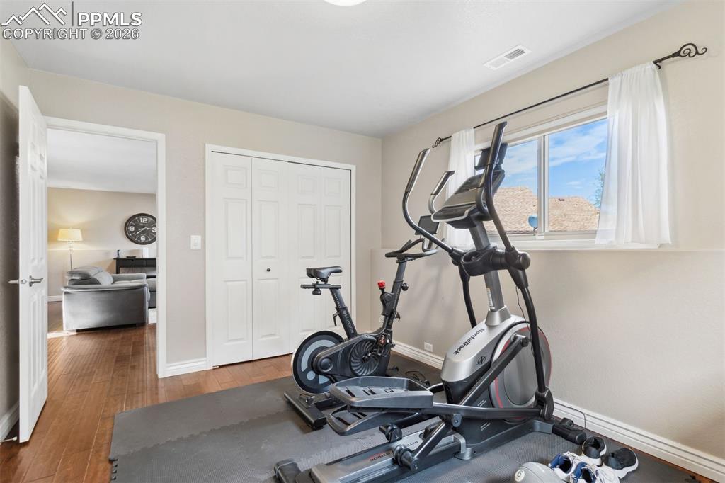 1521 Shane Circle Colorado Springs CO 80907