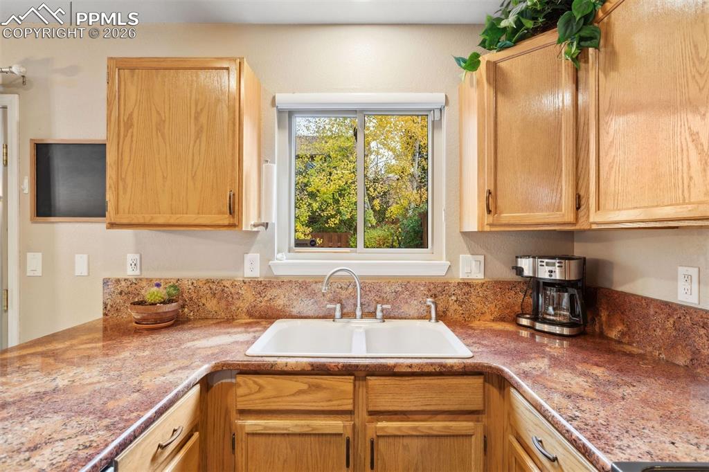 1521 Shane Circle Colorado Springs CO 80907