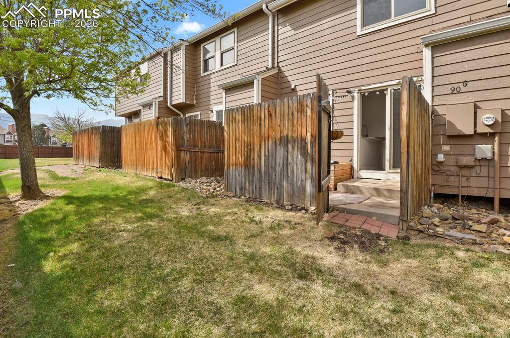 906 London Green Way Colorado Springs CO 80906
