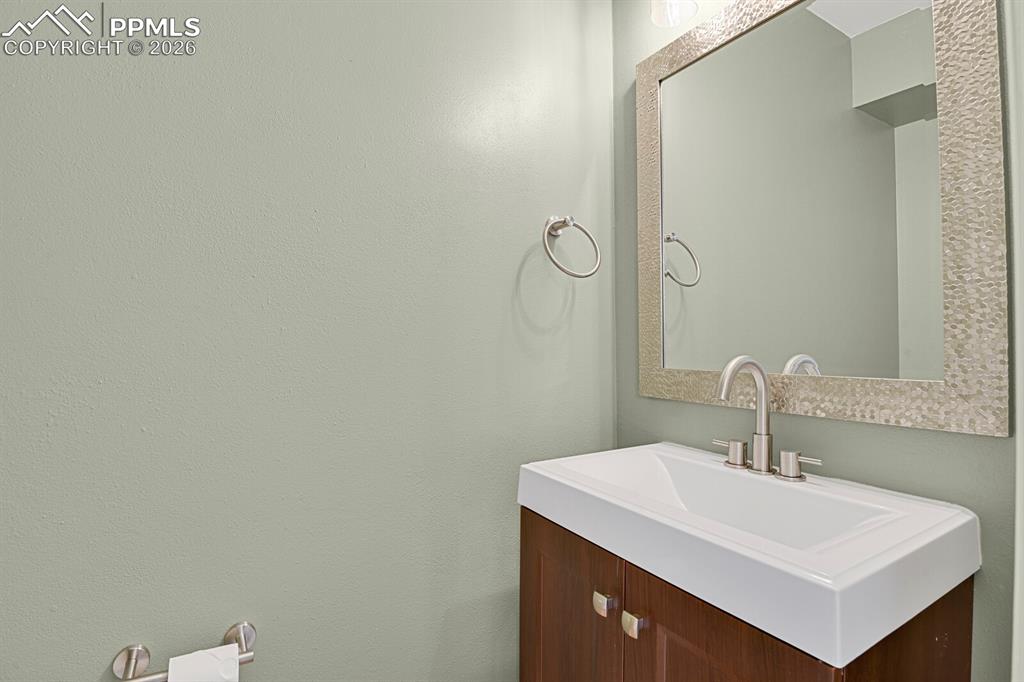 906 London Green Way Colorado Springs CO 80906