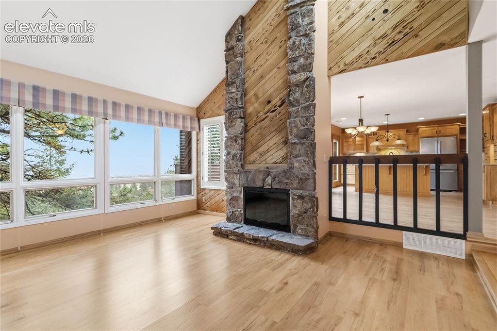 4535 Sentinel Rock Larkspur CO 80118