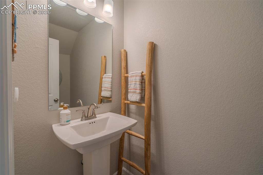 8622 Laurel Mountain View Colorado Springs CO 80924