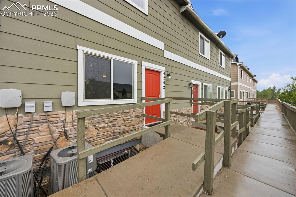 4252 Little Rock View Colorado Springs CO 80911