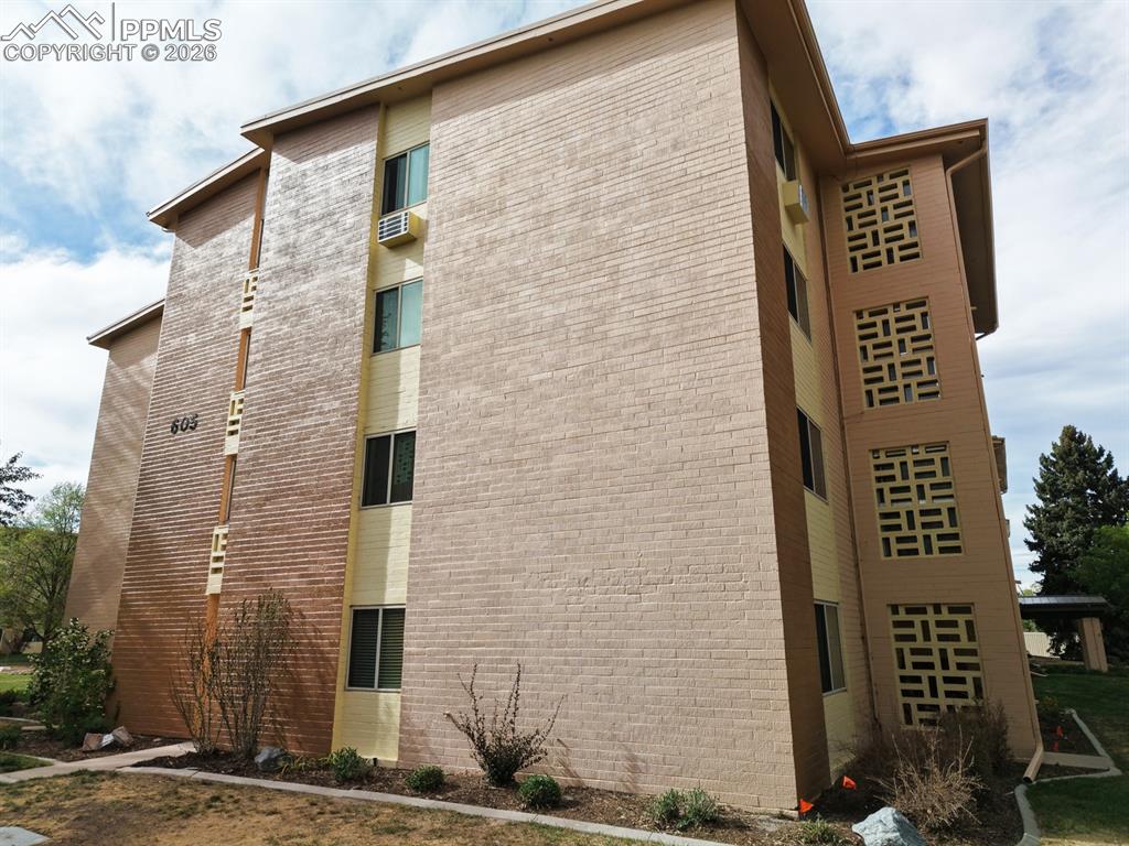 605 S Alton Way Denver CO 80247