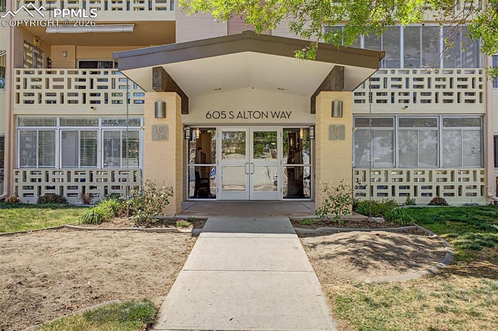 605 S Alton Way Denver CO 80247