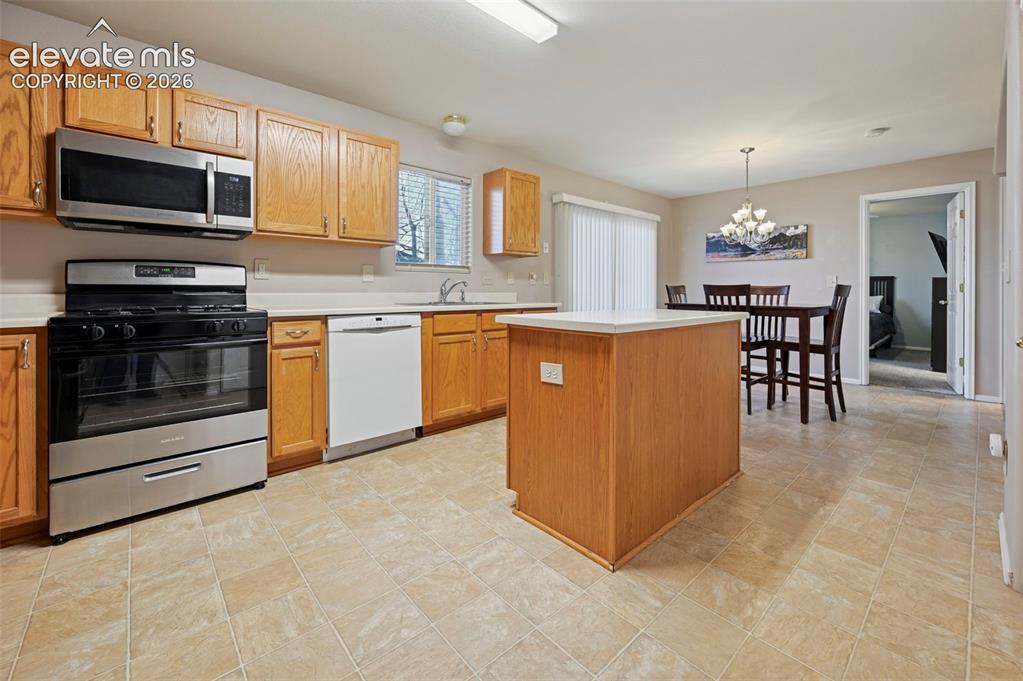 339 Ellers Grove Colorado Springs CO 80916