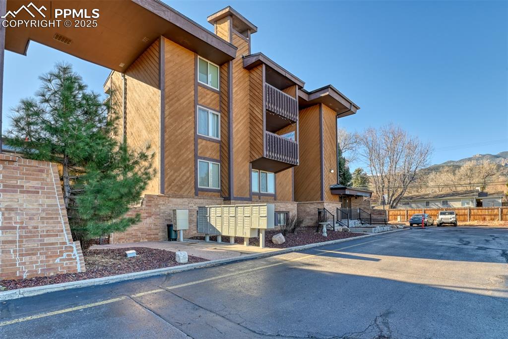 935 Saturn Drive Colorado Springs CO 80905