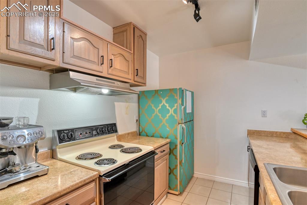 935 Saturn Drive Colorado Springs CO 80905