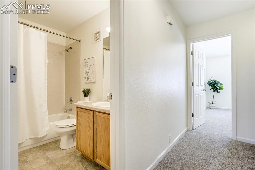 4040 Diamond Ridge View Colorado Springs CO 80918