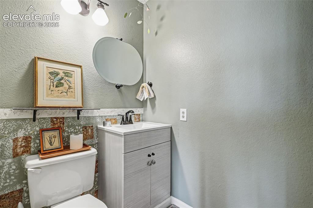 2389 Stepping Stones Way Colorado Springs CO 80904