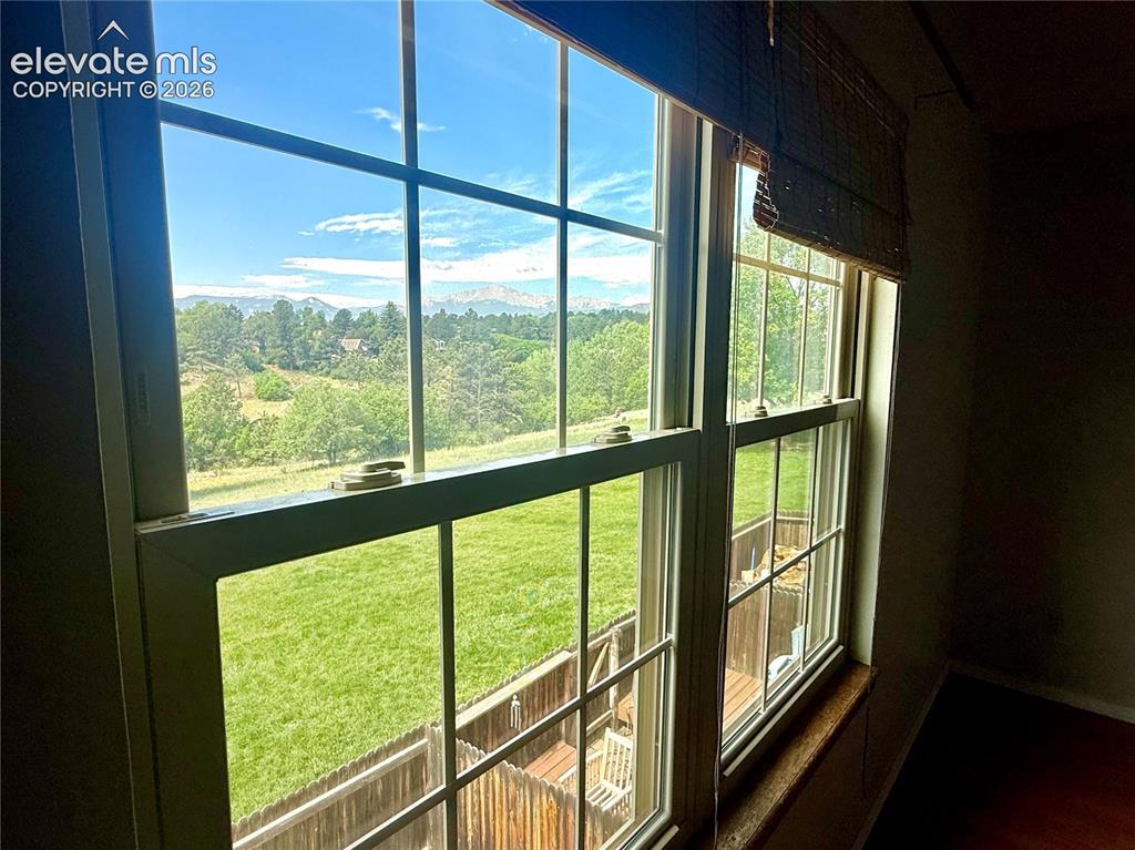 6712 Mountain Top Lane Colorado Springs CO 80919