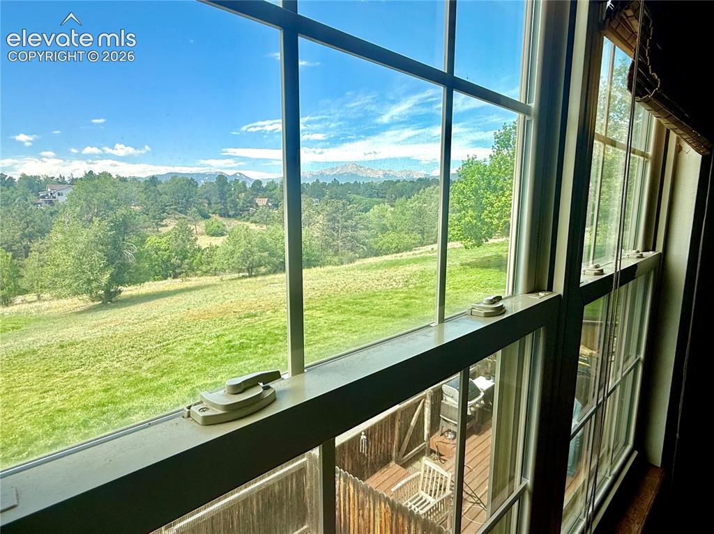 6712 Mountain Top Lane Colorado Springs CO 80919