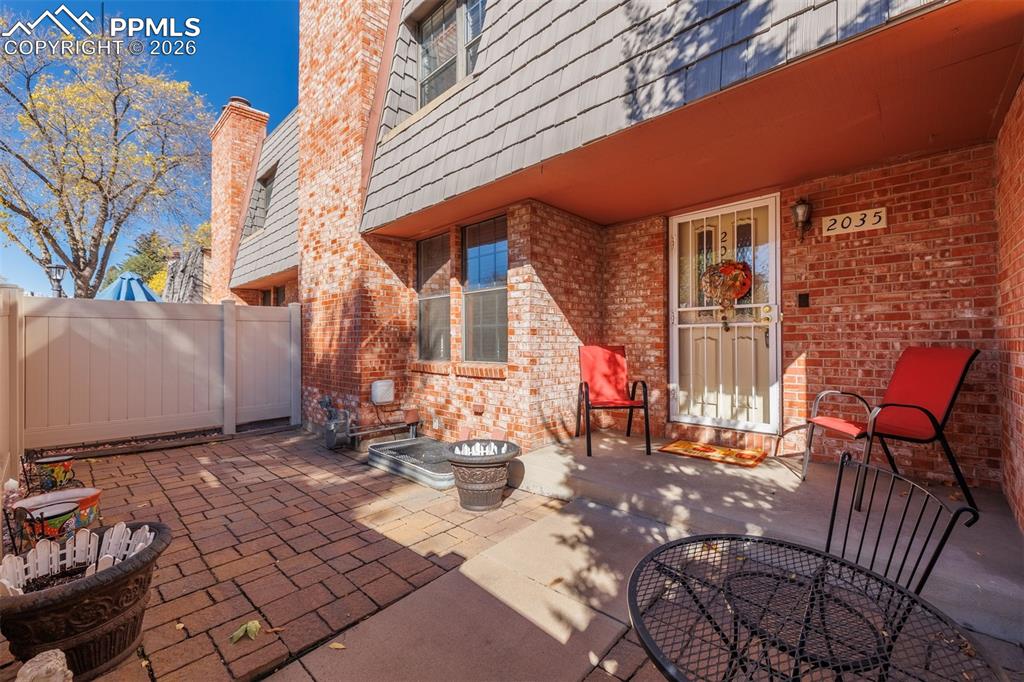 2035 Sussex Lane Colorado Springs CO 80909