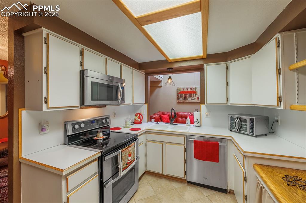 2035 Sussex Lane Colorado Springs CO 80909