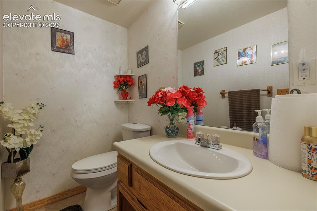 2035 Sussex Lane Colorado Springs CO 80909