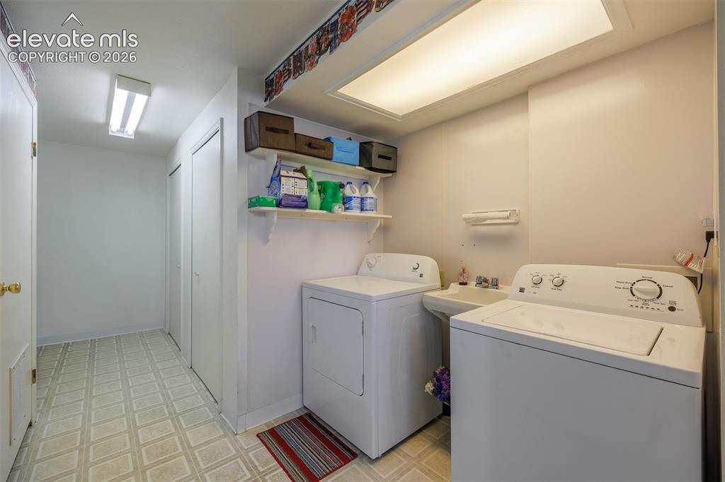 2035 Sussex Lane Colorado Springs CO 80909