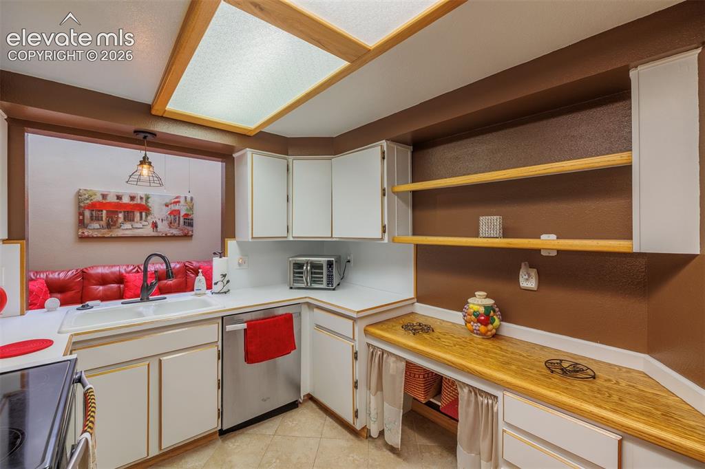 2035 Sussex Lane Colorado Springs CO 80909