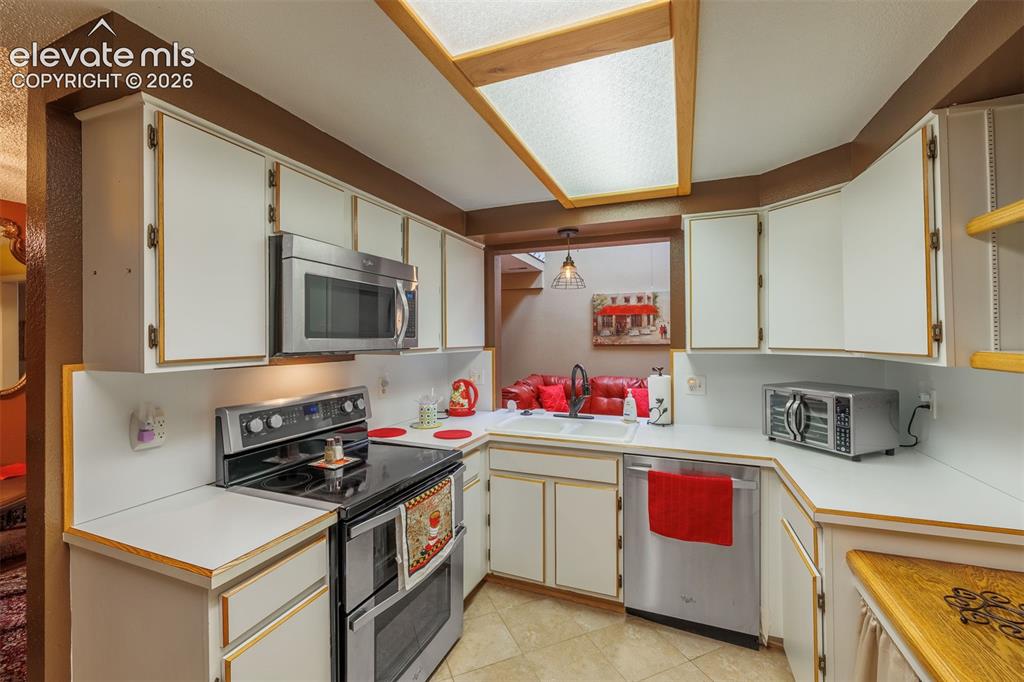2035 Sussex Lane Colorado Springs CO 80909
