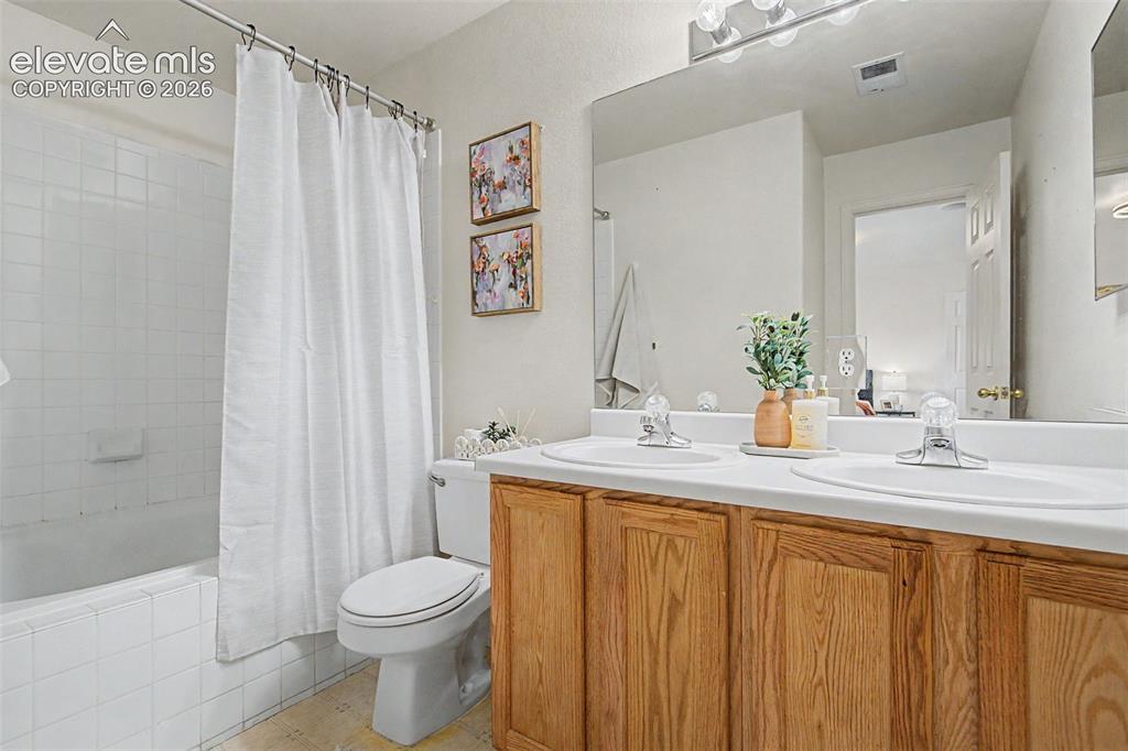 4975 Universal Heights Colorado Springs CO 80916