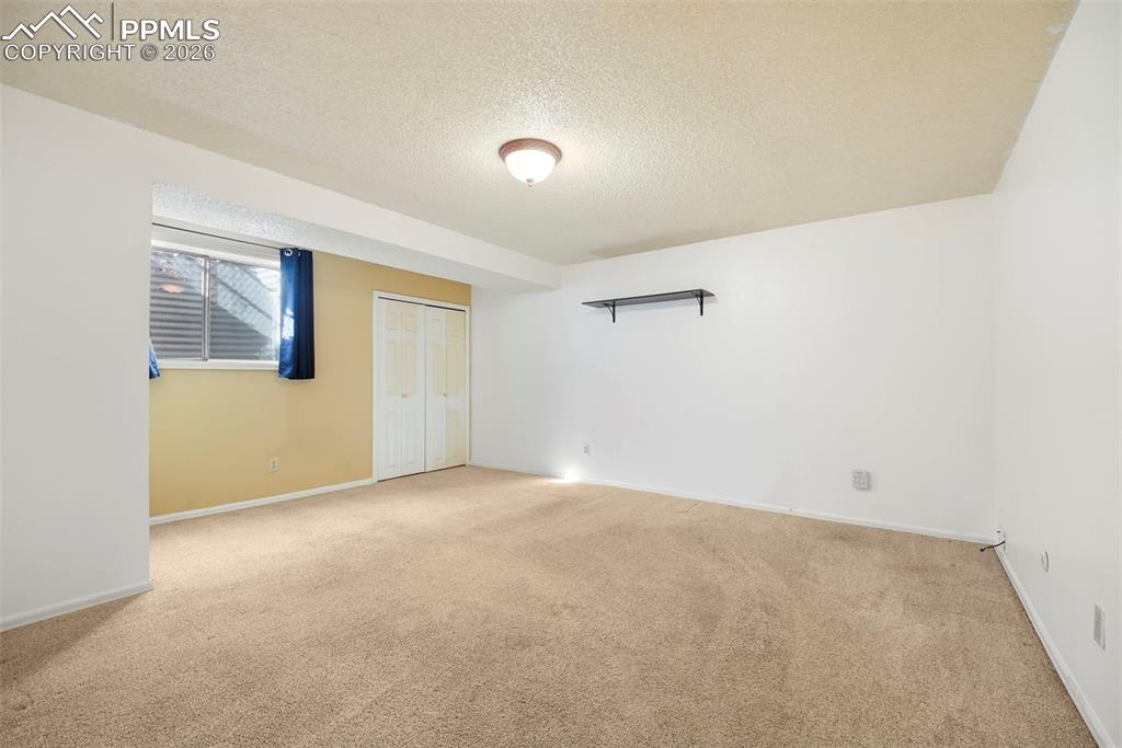 2083 Sussex Lane Colorado Springs CO 80909