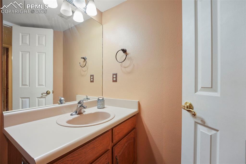 2083 Sussex Lane Colorado Springs CO 80909