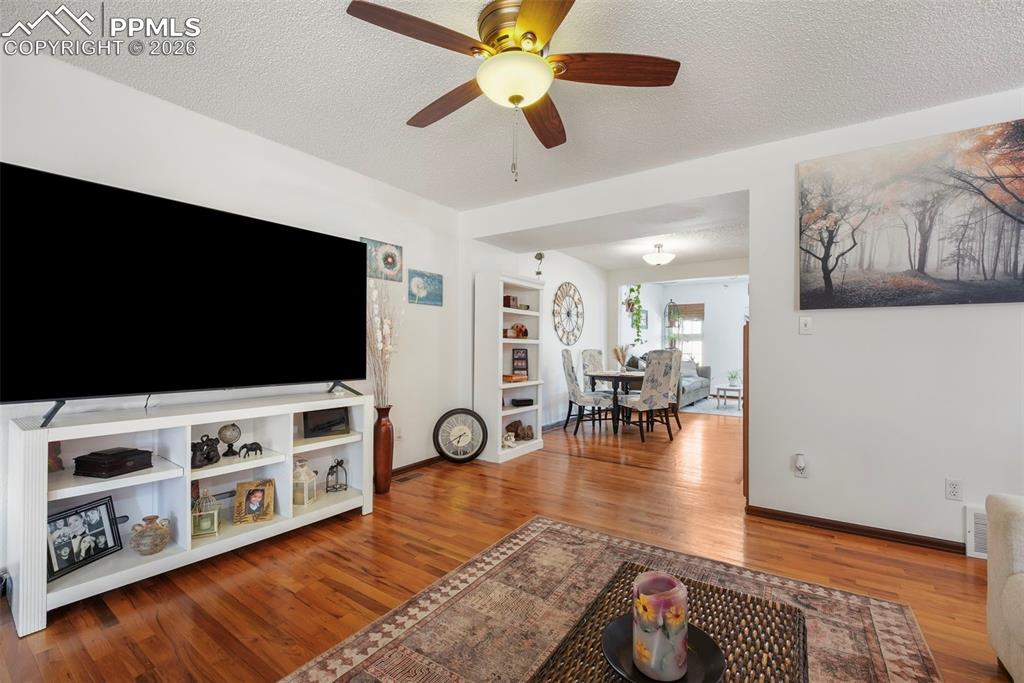 2083 Sussex Lane Colorado Springs CO 80909