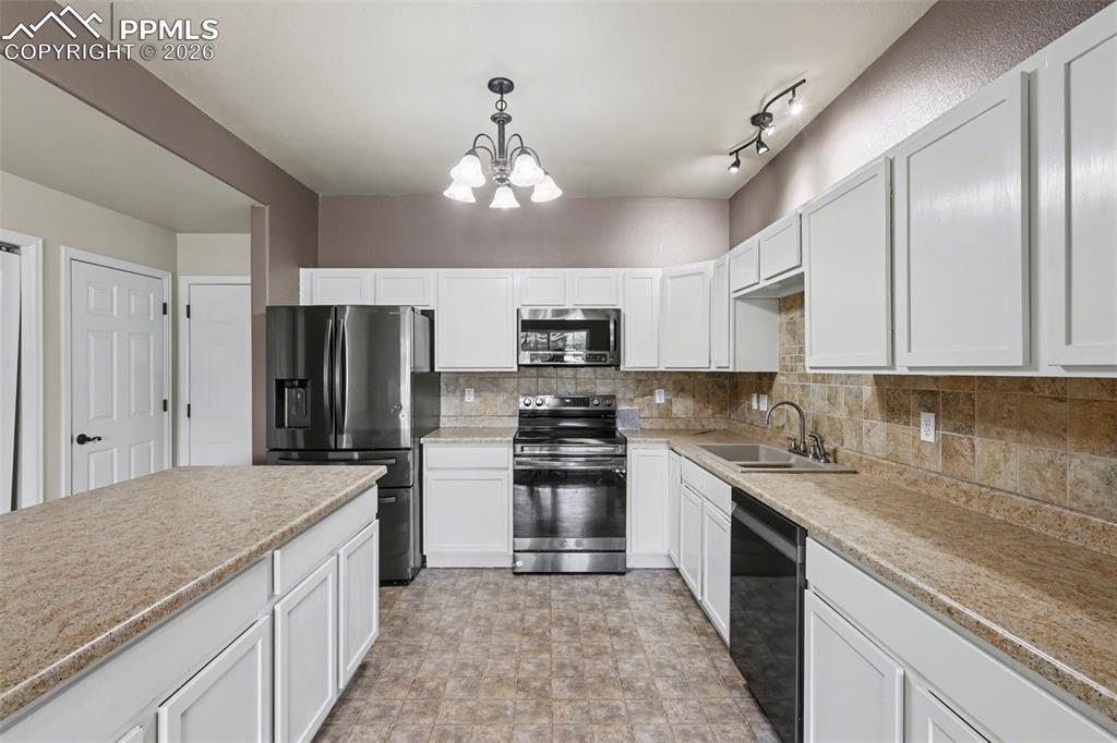 3051 Shikra View Colorado Springs CO 80916
