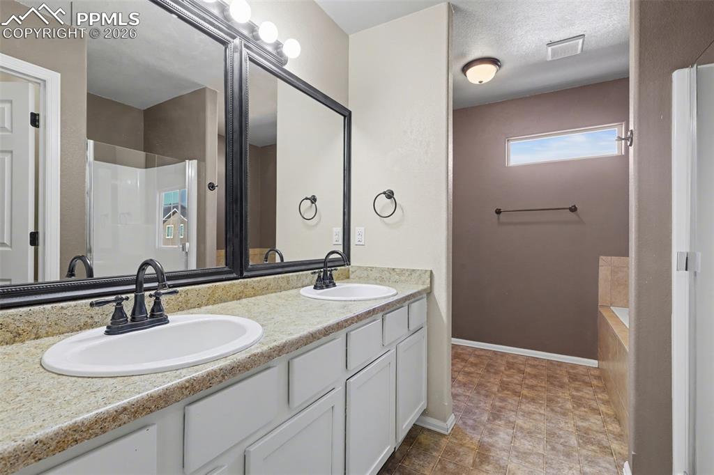 3051 Shikra View Colorado Springs CO 80916
