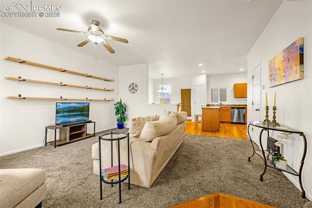 2009 Creekridge Point Colorado Springs CO 80910