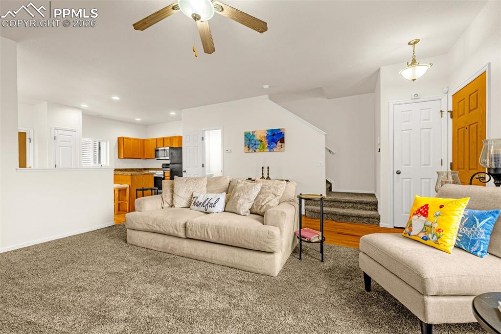 2009 Creekridge Point Colorado Springs CO 80910