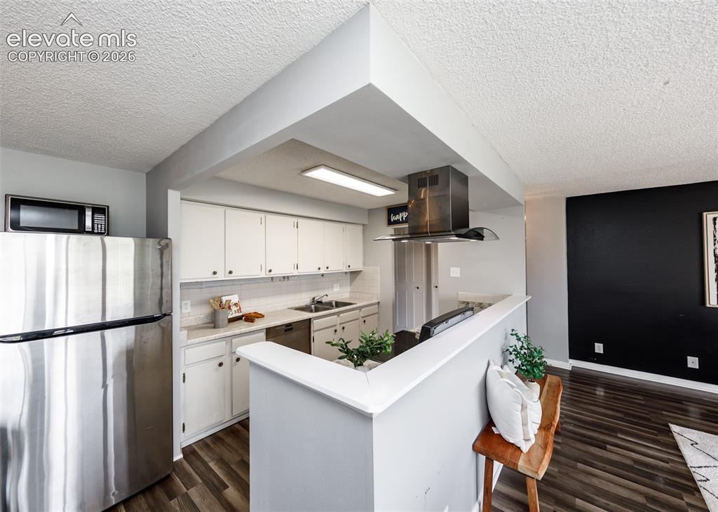411 Lakewood Circle Colorado Springs CO 80910