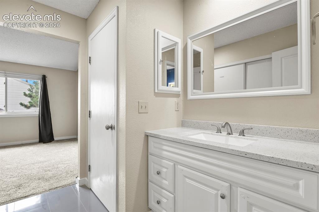 4290 S Mobile Circle Aurora CO 80013