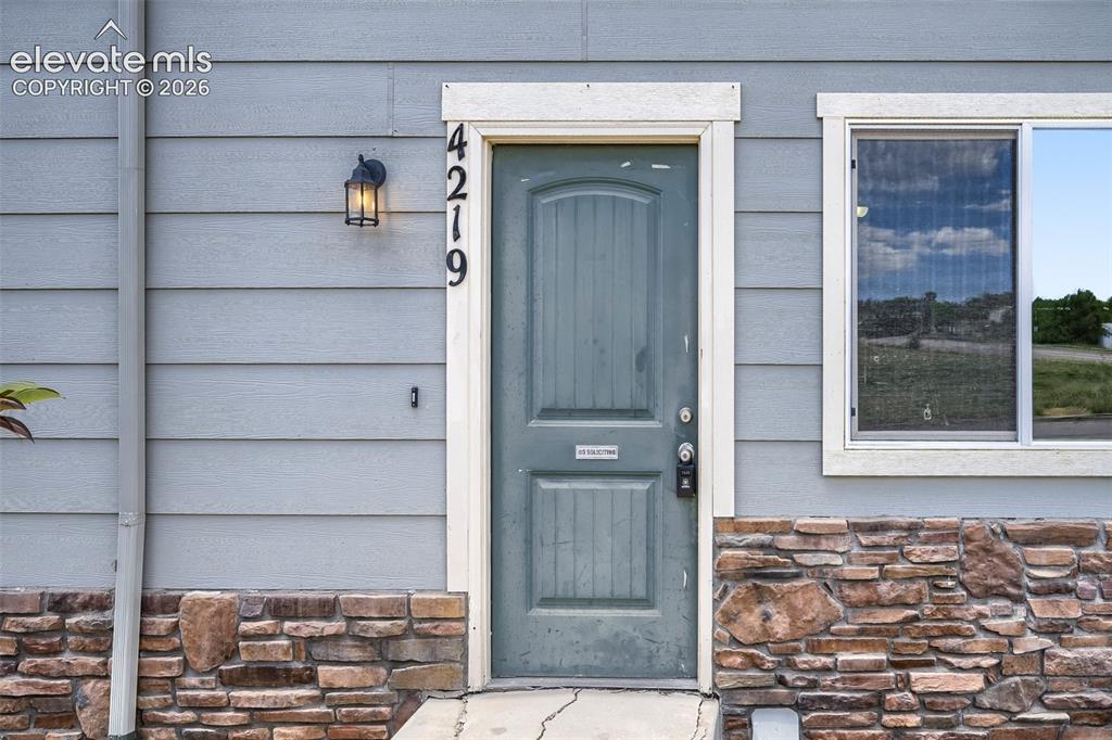 4219 Perryville Point Colorado Springs CO 80911